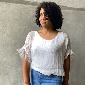 SOLD🔅Vintage silk & feathers tee